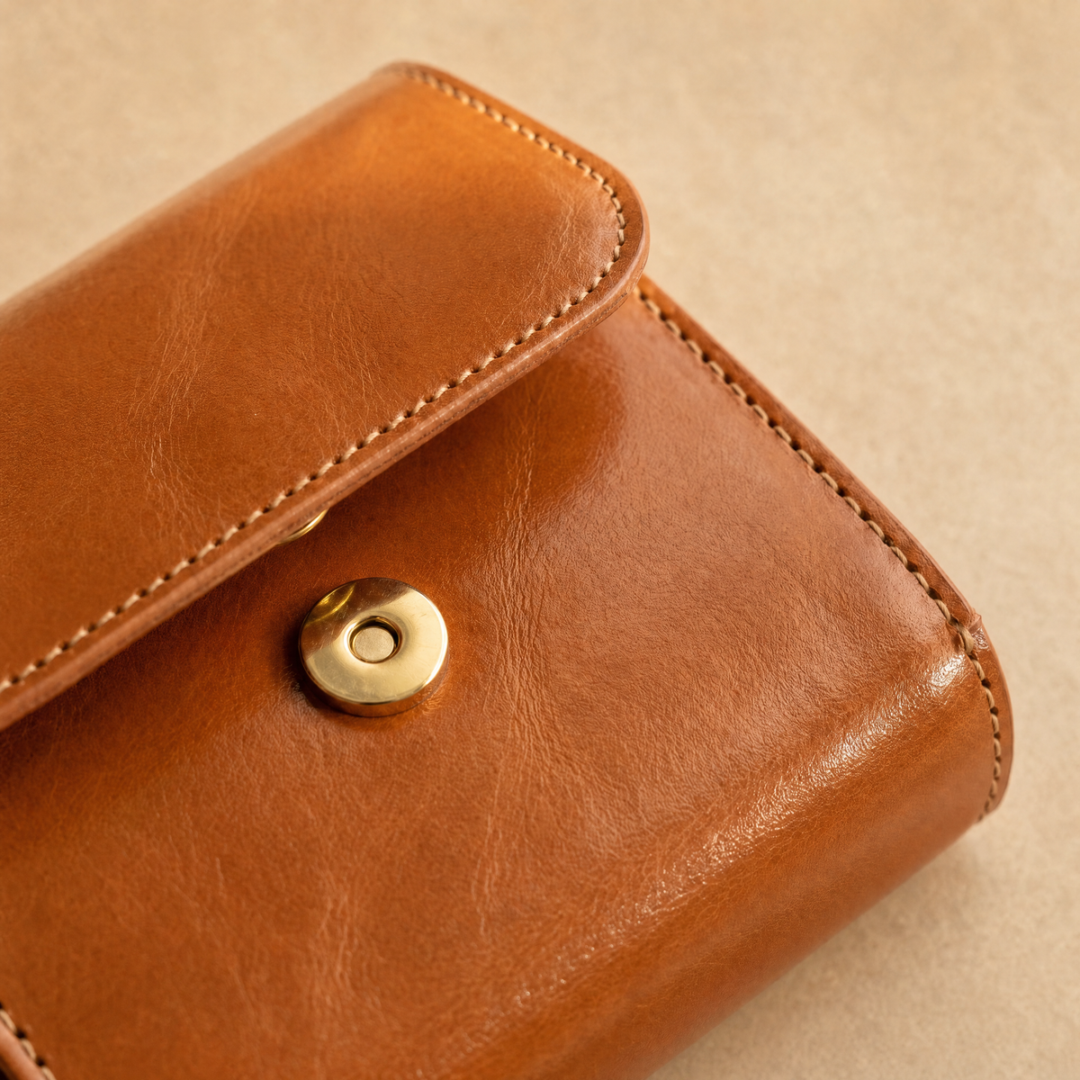 Retropia Leather Filter Case